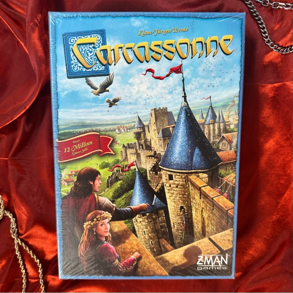 Carcassone ✨NEW✨ Base Board Game 2019 Edition